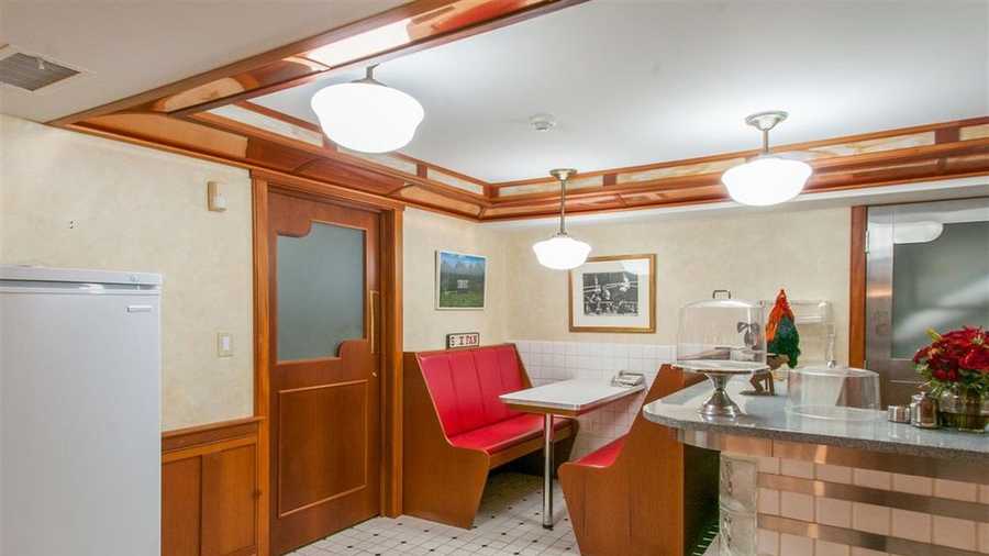 Mansion Monday A country estate in the heart of Nashua