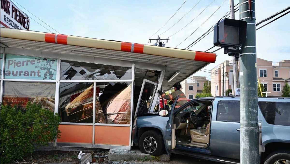 SUV crashes into closed restaurant in Nashua - WMUR