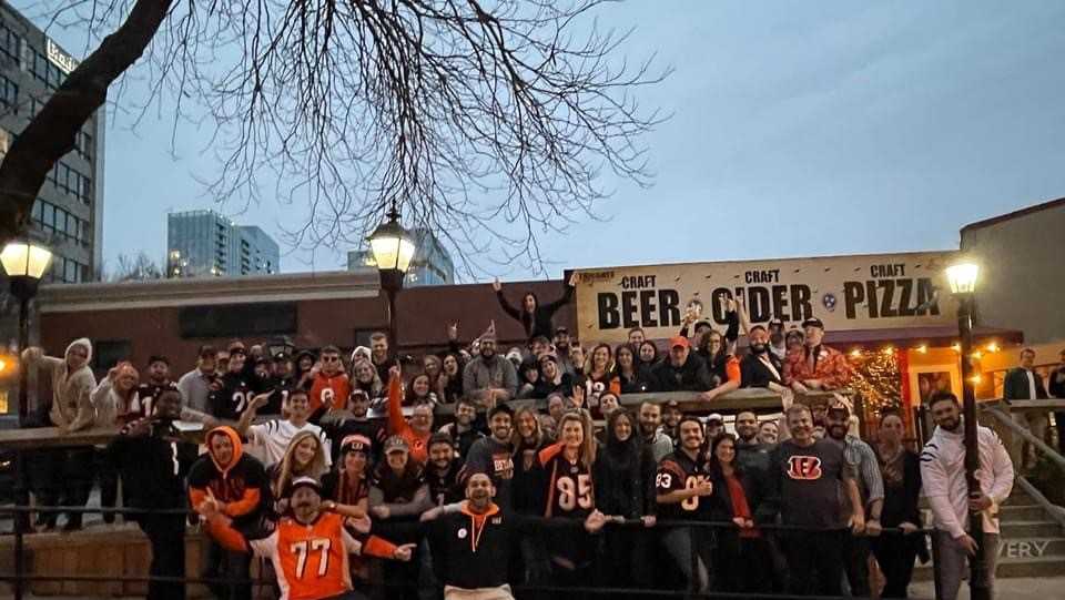 Bengals fan who is living on restaurant roof until team wins a game hosts  Thanksgiving dinner 