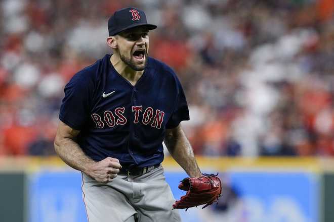 Red Sox run out of fight, fall to Astros in ALCS Game 6 – KGET 17