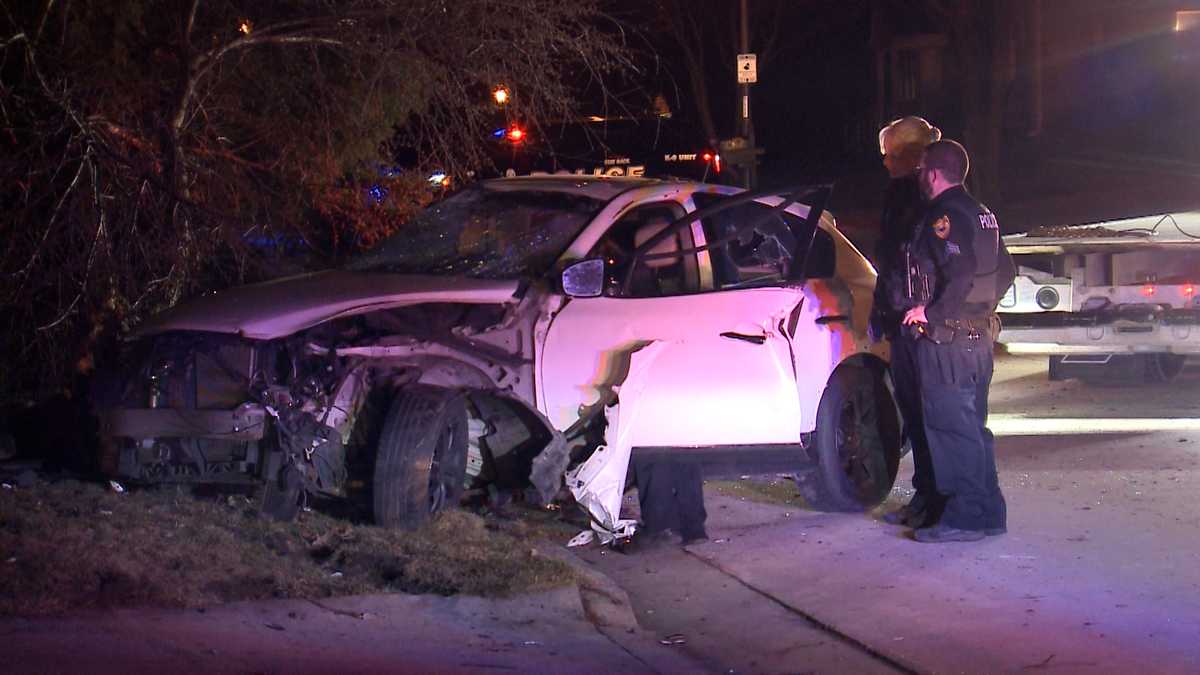 21yearold man arrested after chase, crash in West Allis