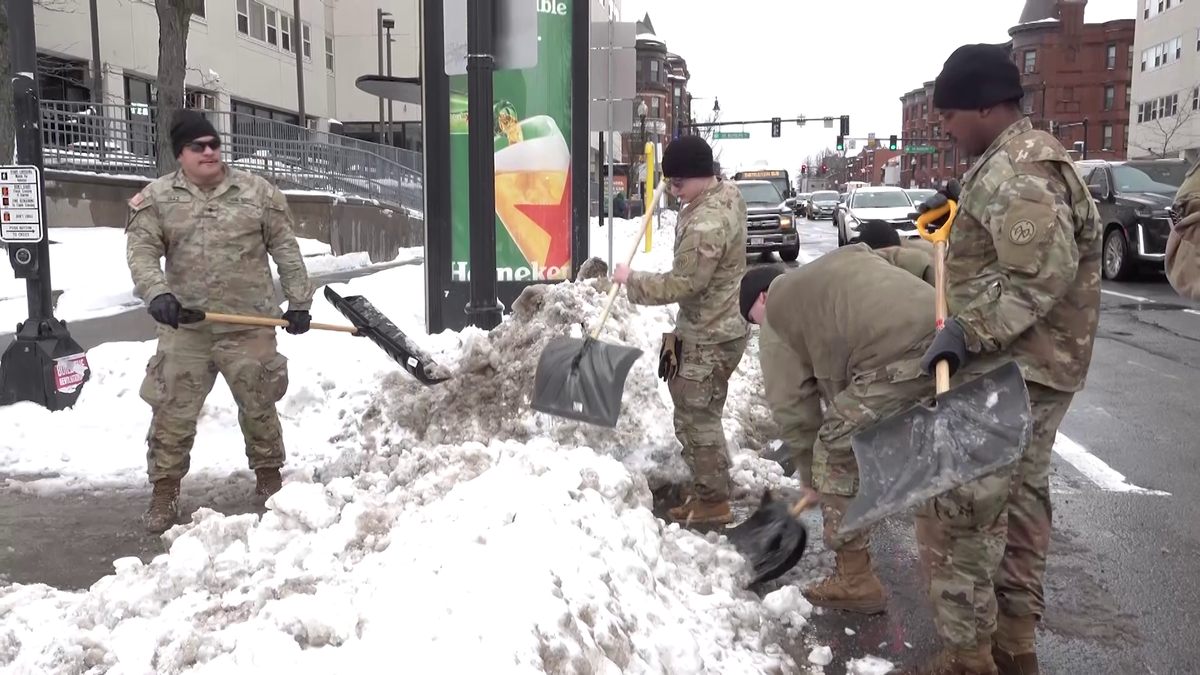 National Guard troops help Boston shovel out from nor'easter