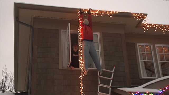 National Lampoon\'s Christmas Vacation\' decoration prompts 911 call