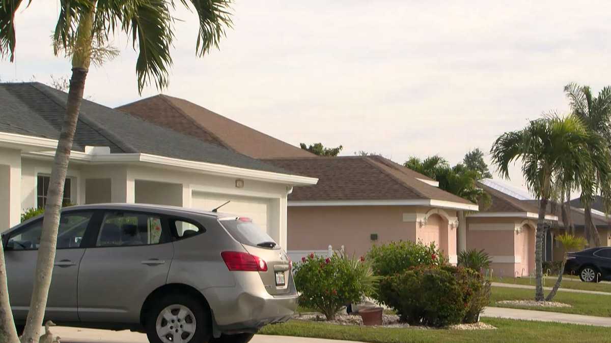 Lee County nears 1 million residents