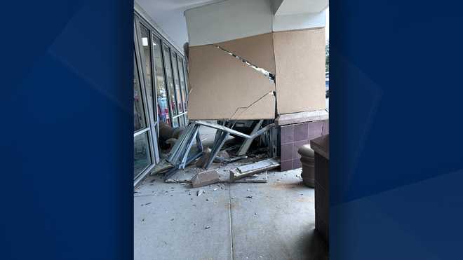 Vehicle Business Collision Villas 2