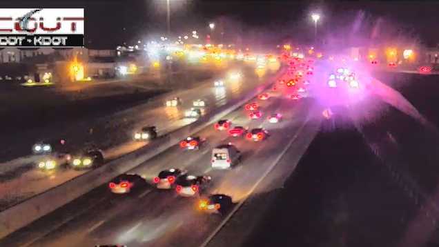 One dead following crash on Interstate 35 in Johnson County - Vimarsana News