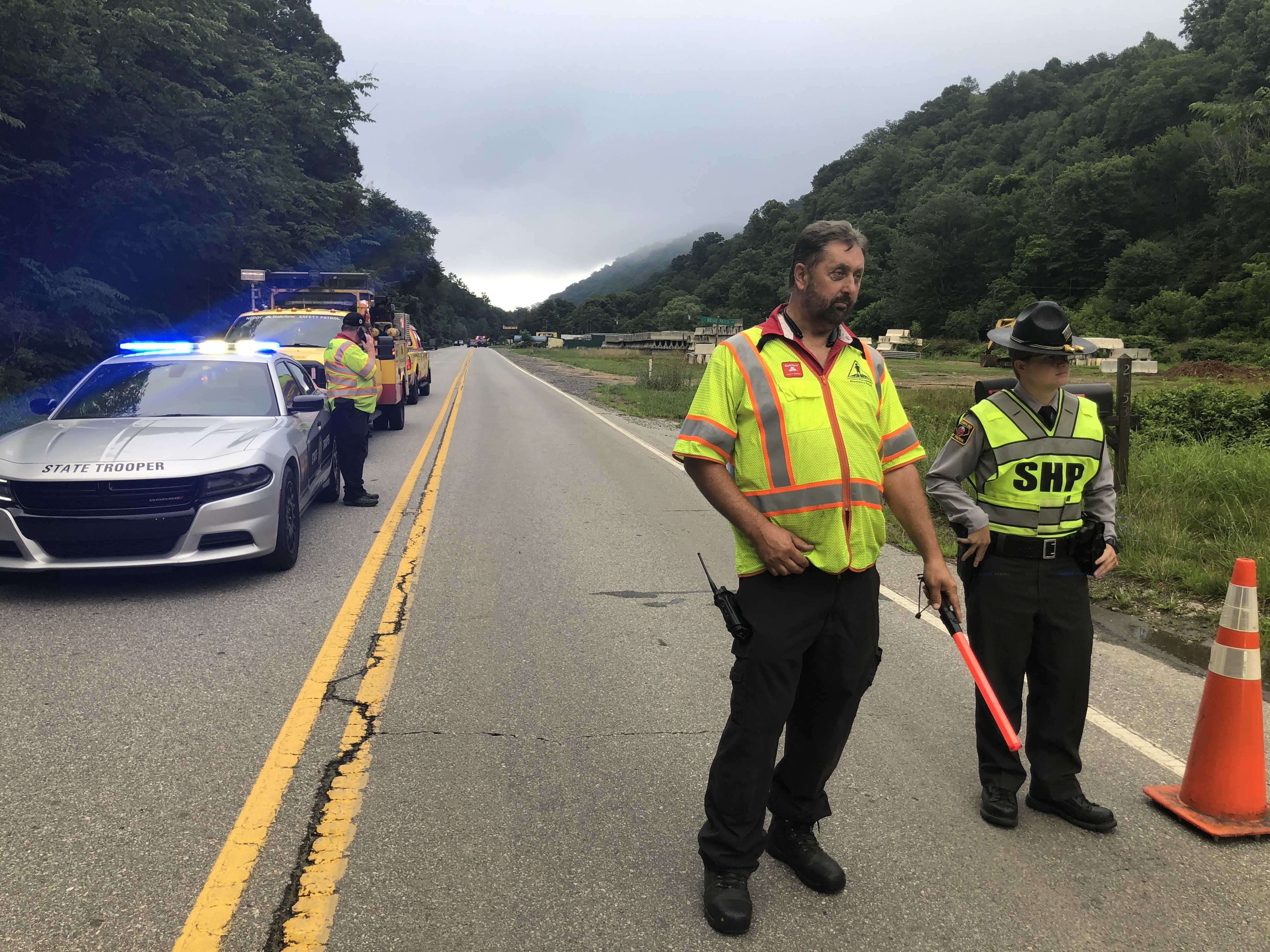 Deputy injured, suspect killed in shootout on Old Asheville Highway ...