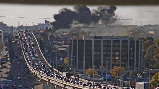 Vehicle fire closes portion of the West Dodge Expressway - Vimarsana News
