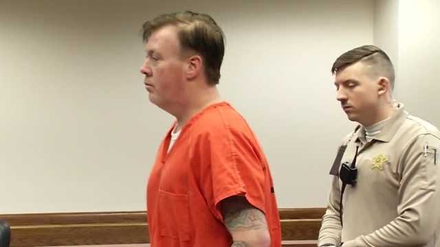 New Albany pilot sentenced to 30 years in child pornography case