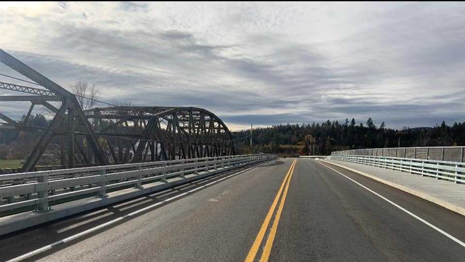 New Hampshire opens bridge linking state to Vermont