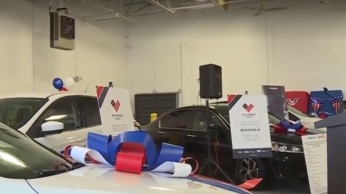 Two veterans receive brandnew cars in West Palm Beach