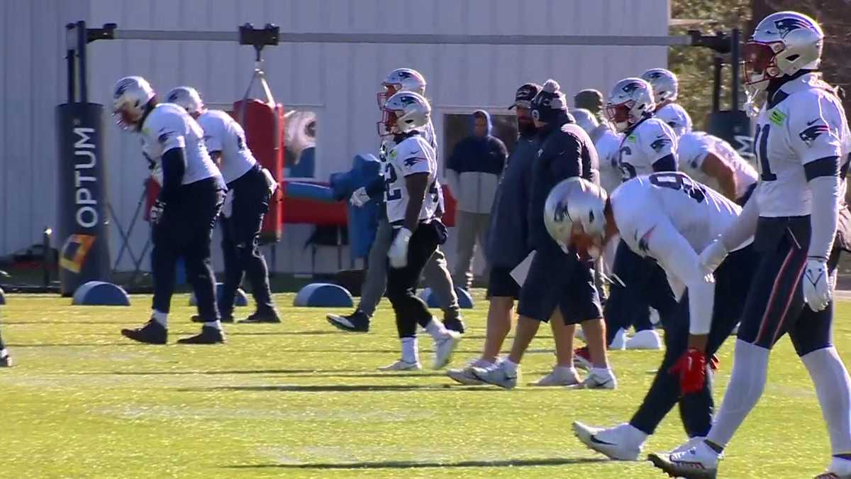 Pats get 9 sacks in dominant 26-3 victory over Colts