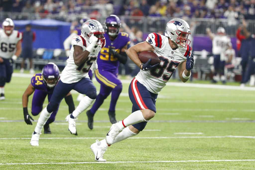 Vikings sack Mac Jones, Patriots 33-26 on Thanksgiving night