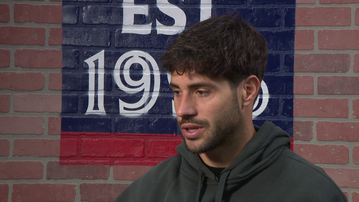 New England Revolution captain Carles Gil says new coach brings clarity, confidence to the team New England Revolution captain Carles Gil says new coach brings clarity, confidence to the team