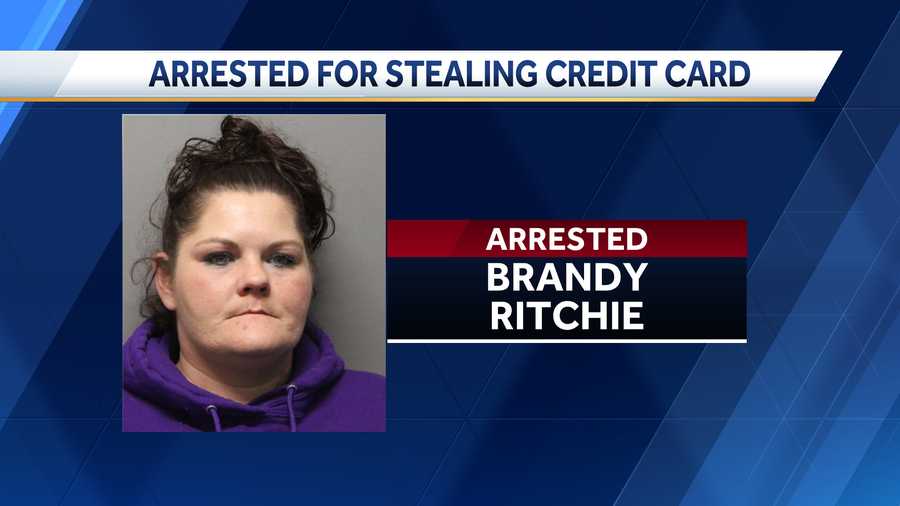 Vermont woman steals credit card, goes straight to Walgreens