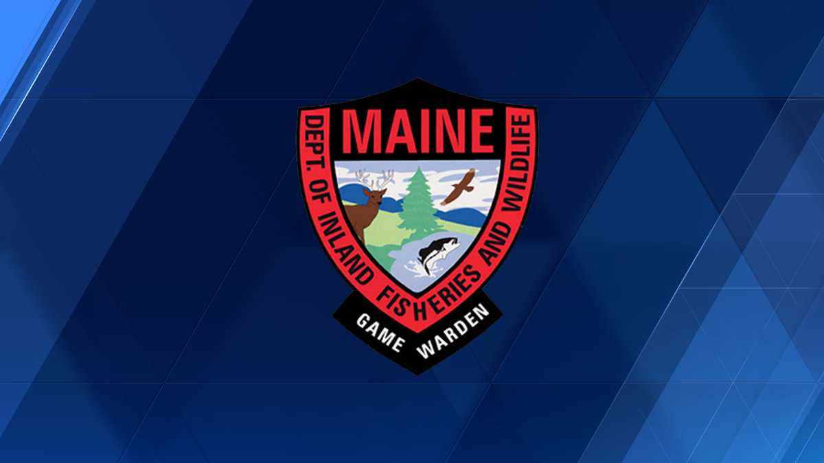 Maine man drowns trying to swim after his drifting boat in Belgrade