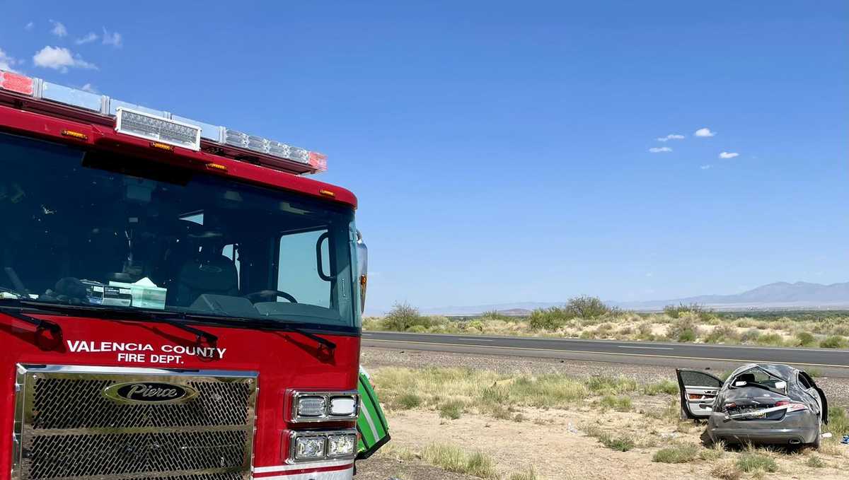 Rollover accident on Interstate 25 in New Mexico