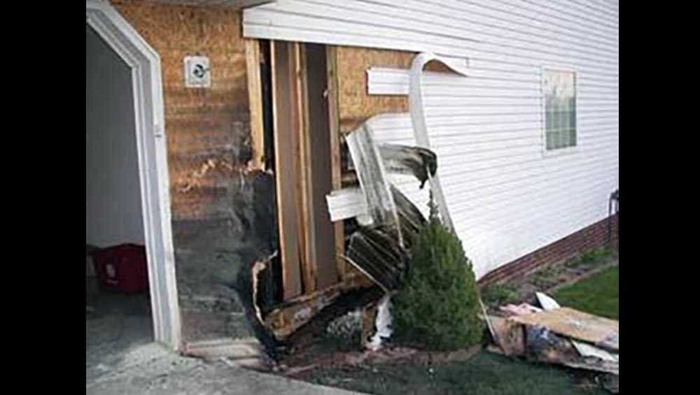 Can mulch spontaneously combust, set houses on fire?