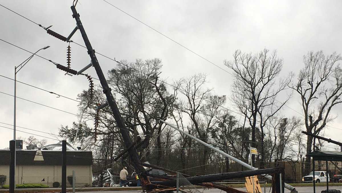 PHOTOS: Damage in New Orleans from tornado