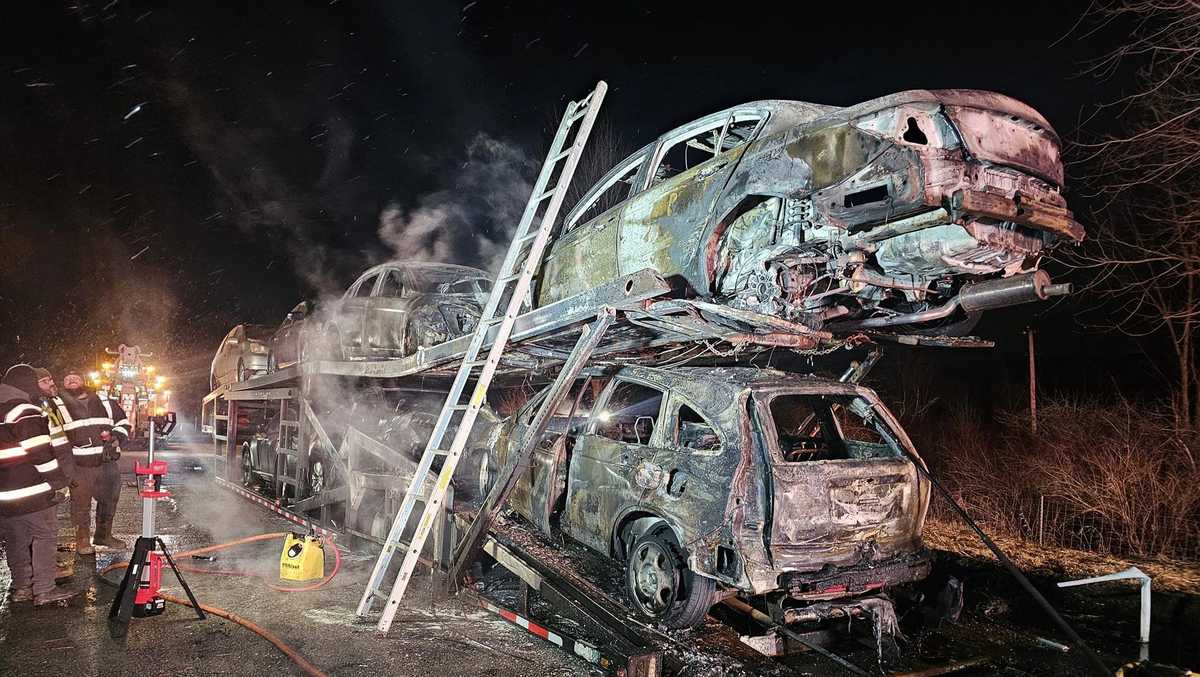 Tractor-trailer rollover crash in New Stanton sends 1 to the hospital