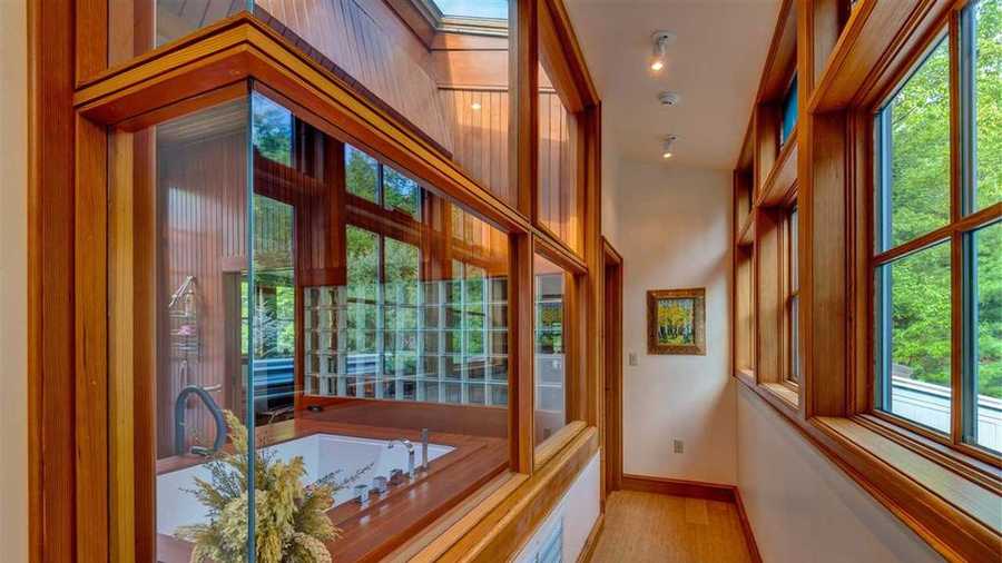 Mansion Monday: Stunning architecture and lakefront views in Newbury