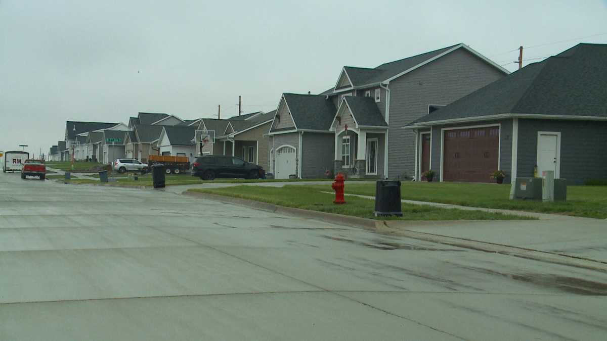 Newton, Iowa offers financial incentives to lure home owners