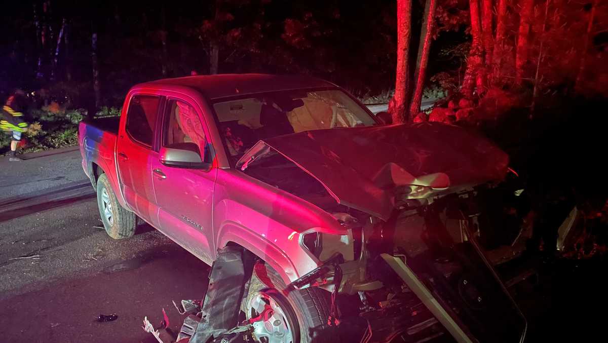 Driver charged with OUI in New Gloucester Crash