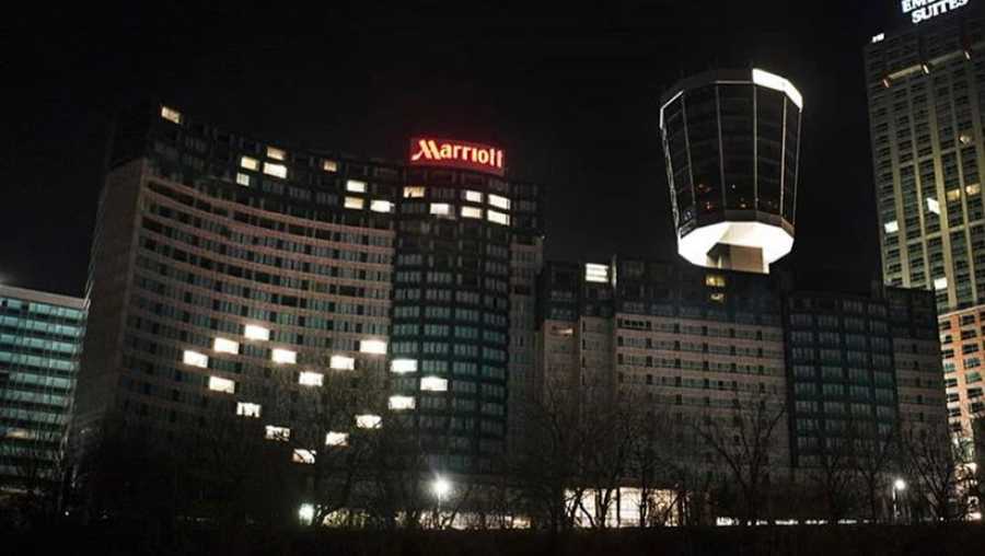 "Our hotels and casinos in Niagara Falls are lighting up glowing hearts as a sign of hope and solidarity," Niagara Falls Tourism said in a Facebook post on Sunday. "As a community, we are united on the fight to stop the spread of the virus."