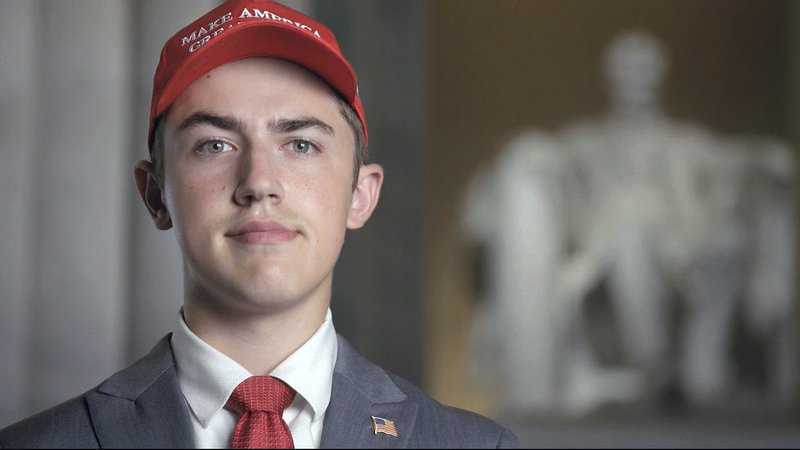 Kentucky Sen. Mitch McConnell's campaign hires student from viral DC encounter