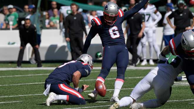 Patriots sign kicker Nick Folk to 53-man roster after win at Jets