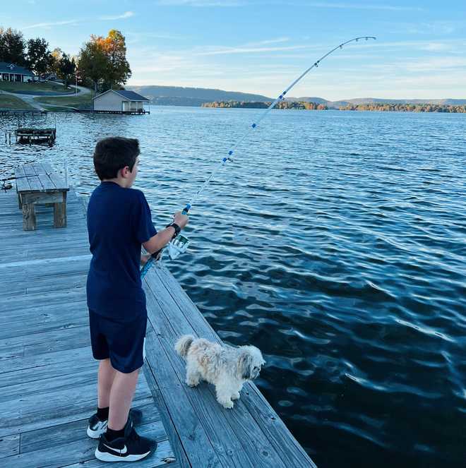 10-year-old catches giant catfish at Lake Guntersville