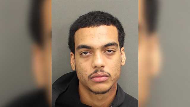 Kissimmee man arrested after pursuit of stolen car