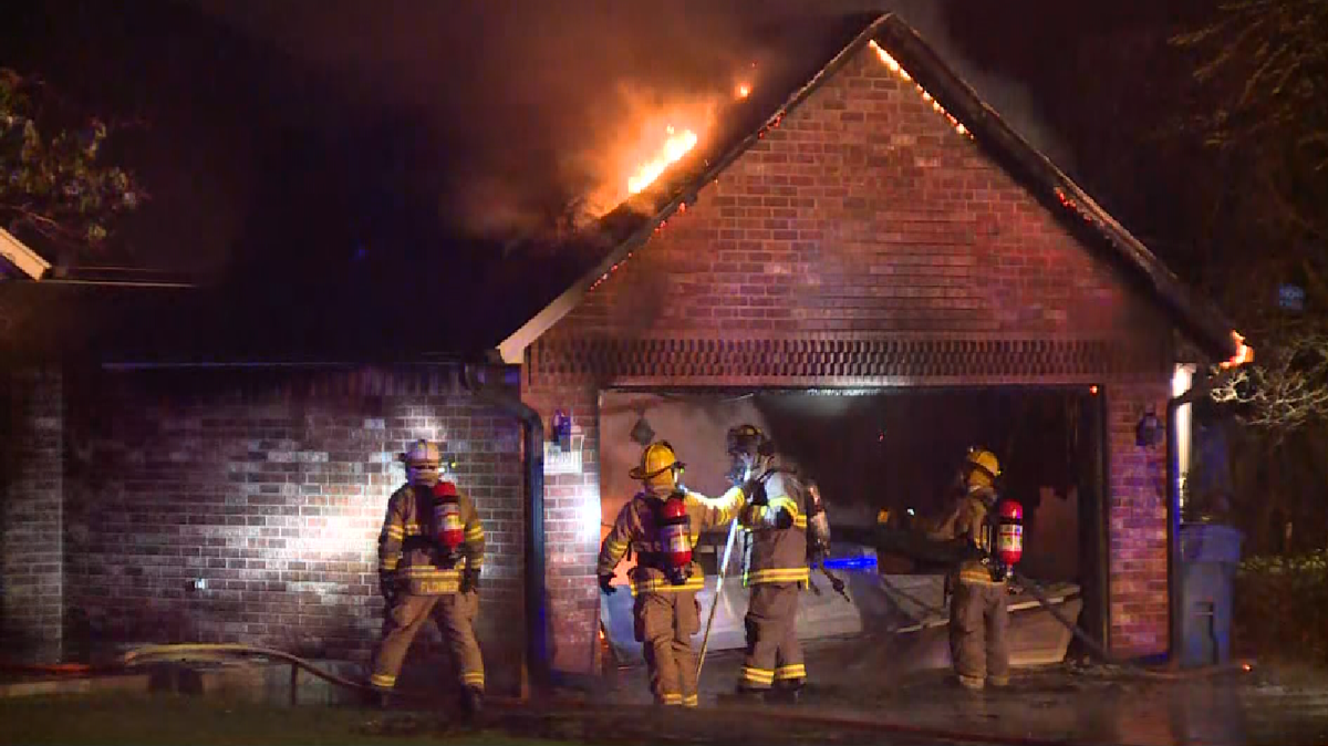 Man, dog escape house fire in Park