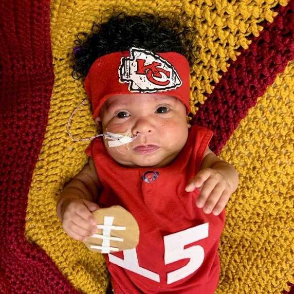 MINI MAHOMES: KC hospital dresses NICU babies in Chiefs gear