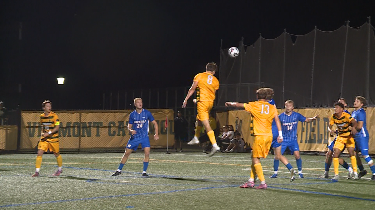 No. 9 Vermont stuns Hofstra in final 10 minutes