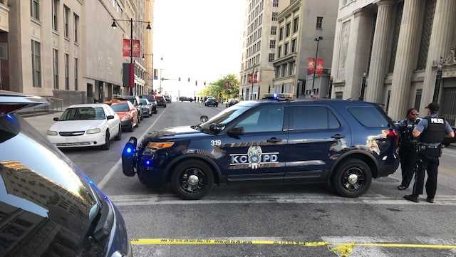 KCPD: Police officer stabbed near Ninth, Grand