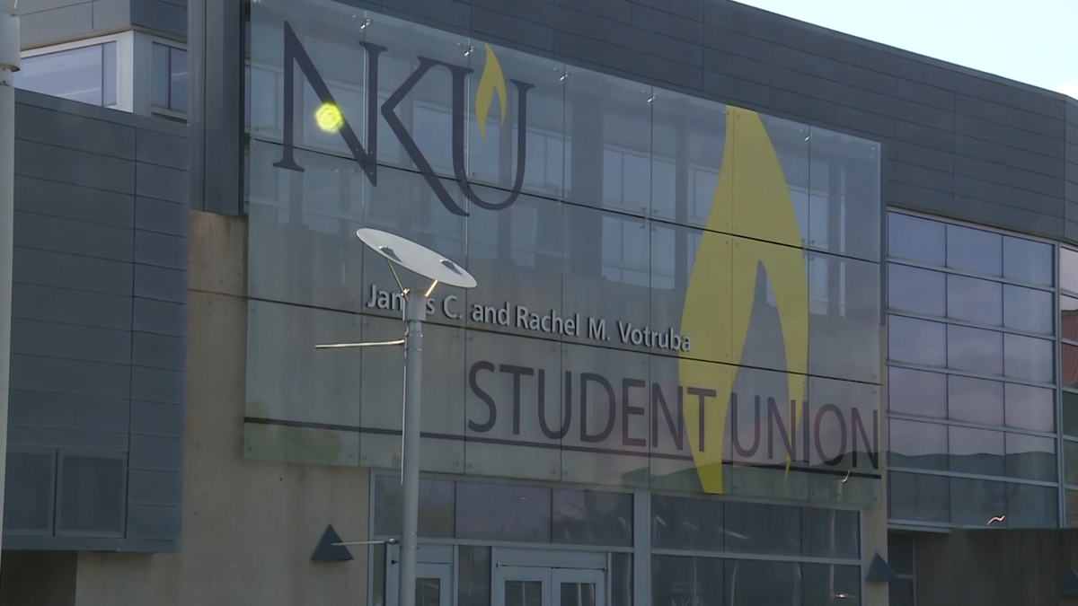 Students move in at Northern Kentucky University, marking start of campus life
