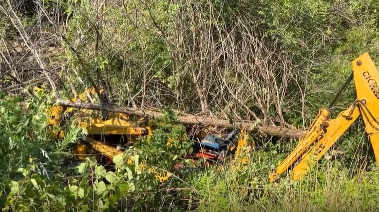 Emergency crews rush to scene of crash involving tractor in Northern Kentucky