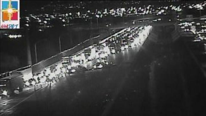 Eastbound I-40 closed from Louisiana to Eubank due to crash