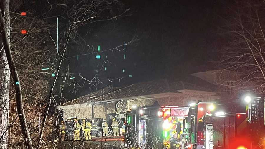 Fire crews: North Hampton vehicle fire extinguished before ...