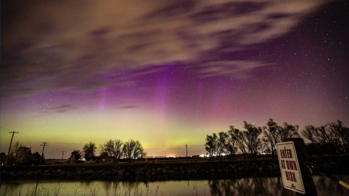 Northern lights in Nebraska, Iowa