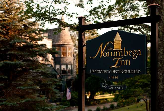 A&#x20;sign&#x20;for&#x20;The&#x20;Norumbega&#x20;in&#x20;Camden,&#x20;Maine.