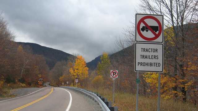 Snow showers prompt closure of 'The Notch' roadway - Vimarsana News