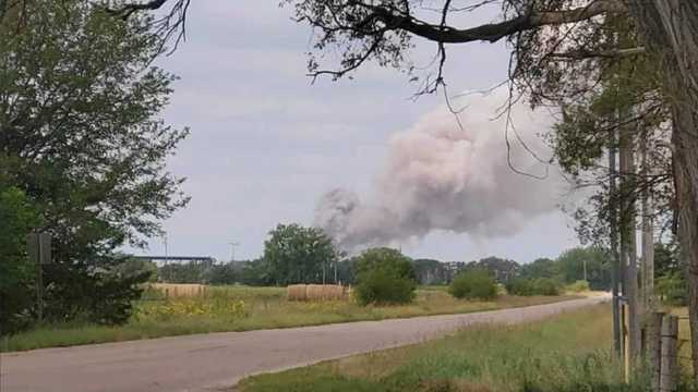 Nebraska emergency crews battling fire at Union Pacific railyard - Vimarsana News