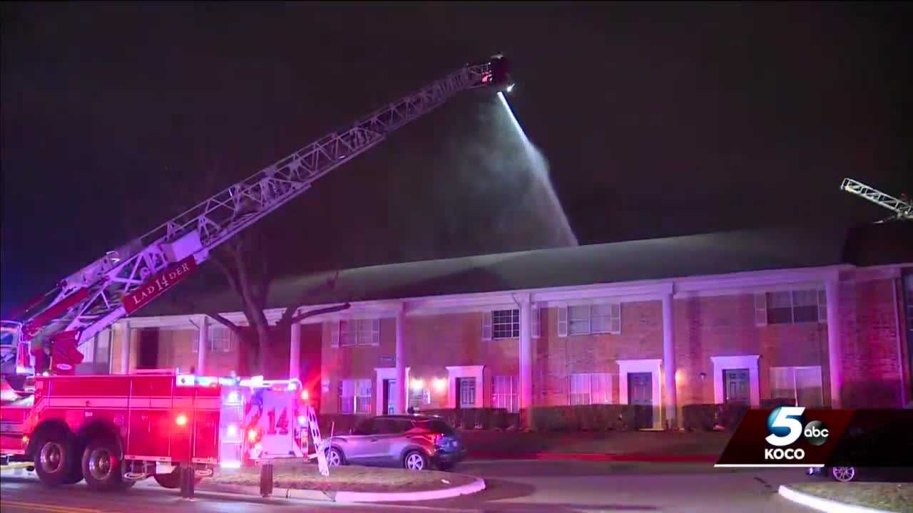 Oklahoma City Crews Battle Apartment Complex Fire