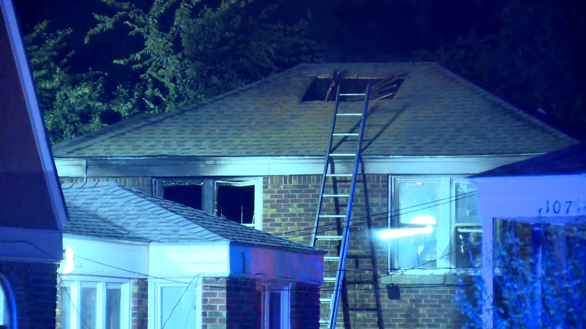 2 escape apartment garage fire in northwest Oklahoma City