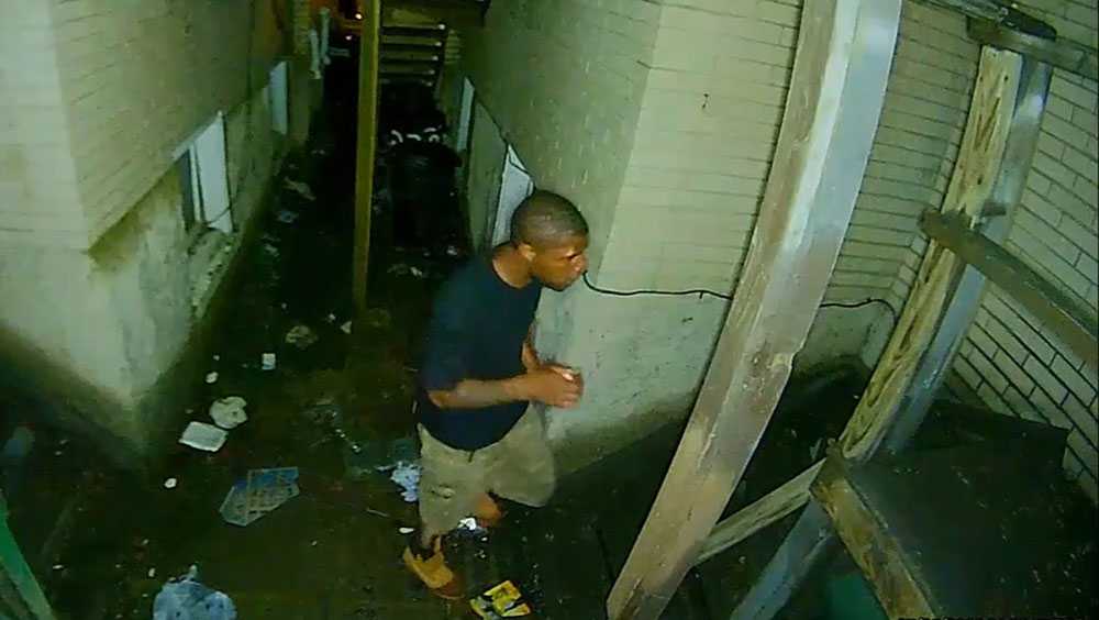 Pittsburgh Police Asking For Public's Help Identifying Man In ...