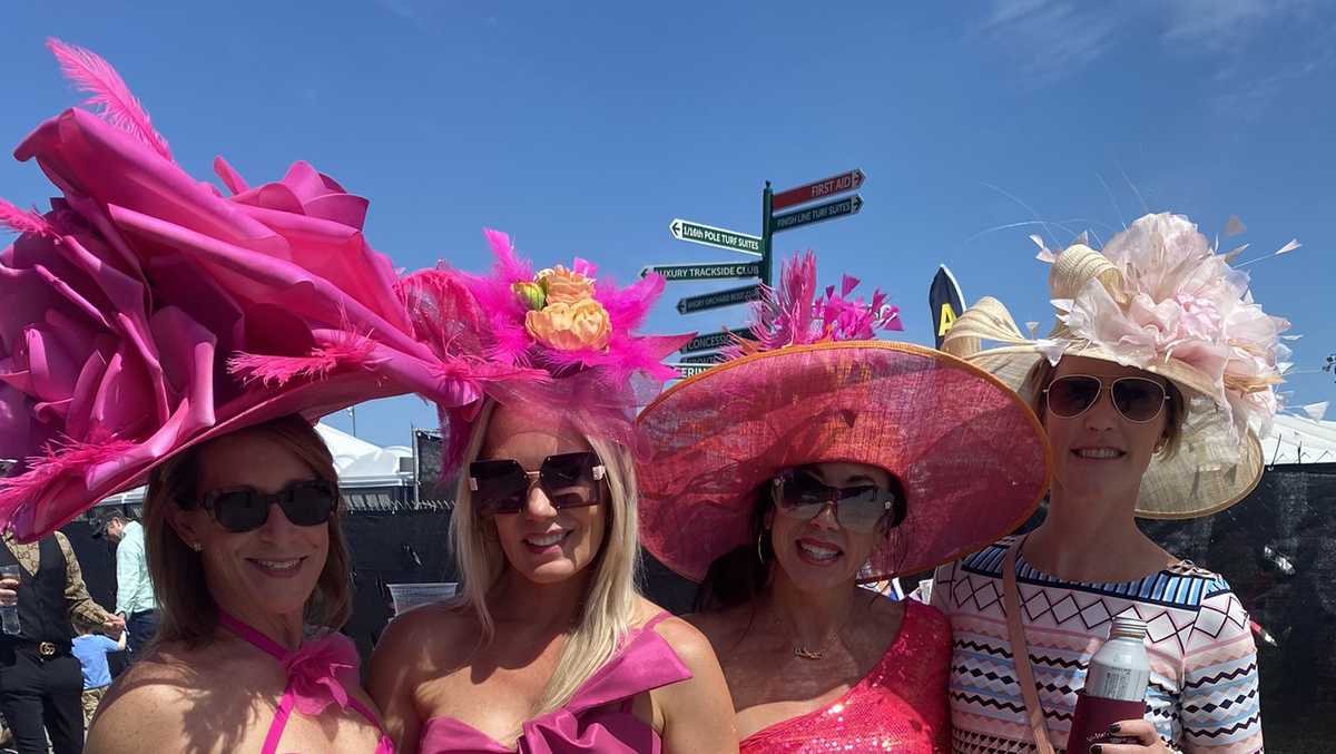 Kentucky Oaks fashion Check out the looks at Churchill Downs