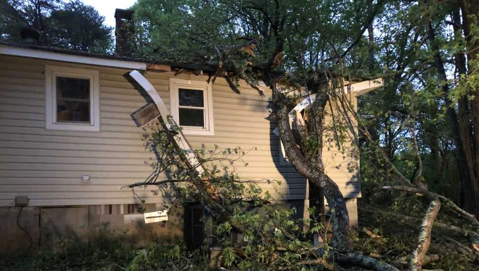 Power outages, damage reported after severe storms roll through Upstate