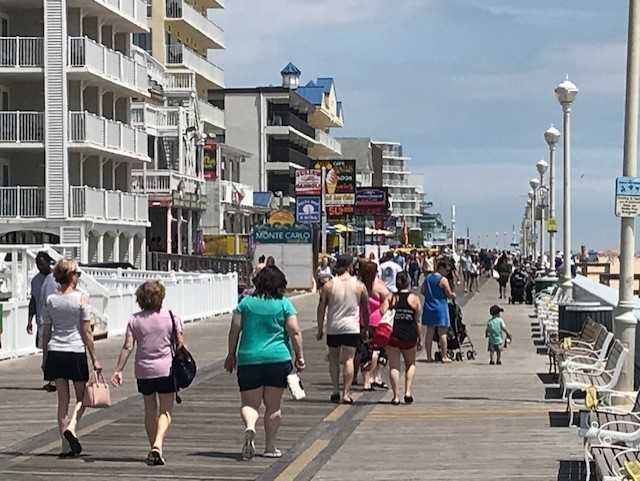 Ocean City swells as visitors flock for first weekend of relaxed ...